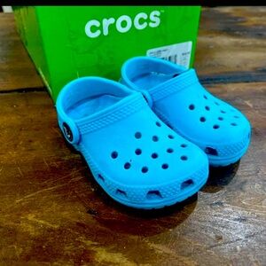 Toddler Sz 6 CROCS